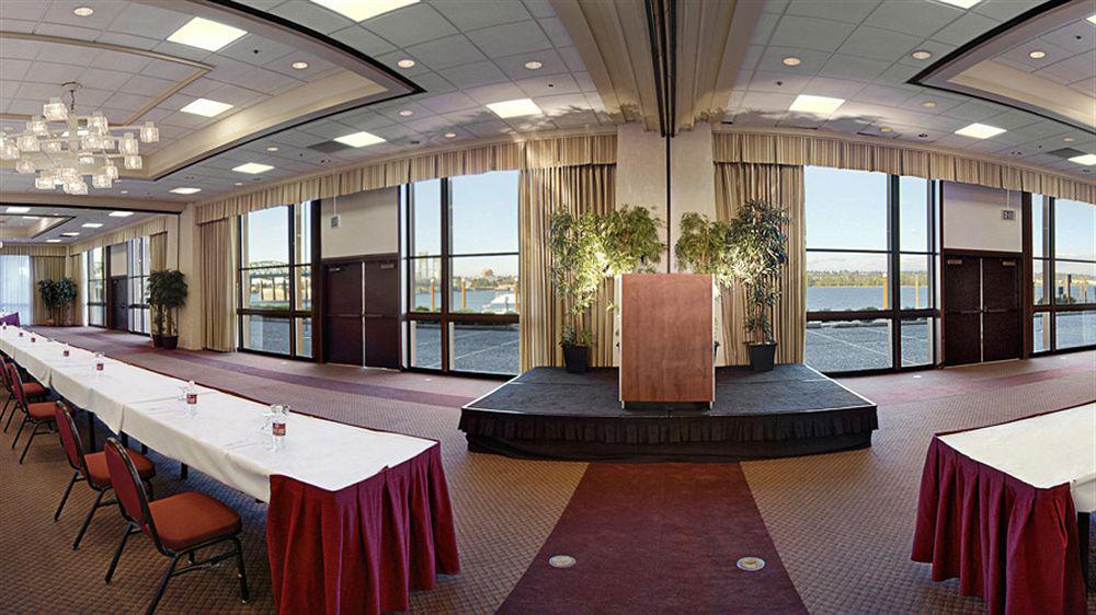 Holiday Inn Portland - Columbia Riverfront By Ihg Εξωτερικό φωτογραφία
